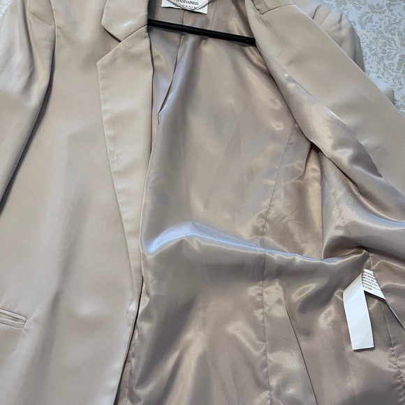 Beige Blazer M - Picture 4 of 8